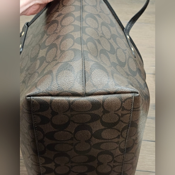 Coach Brown Signature Tote Bag - Picture 2 of 16